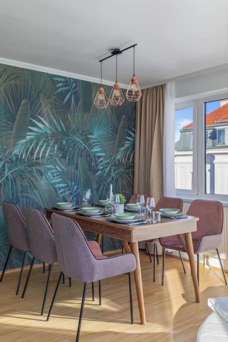 „luxury Loft View“ 4br / Near Centre / Schoenbrun Appartement Wenen